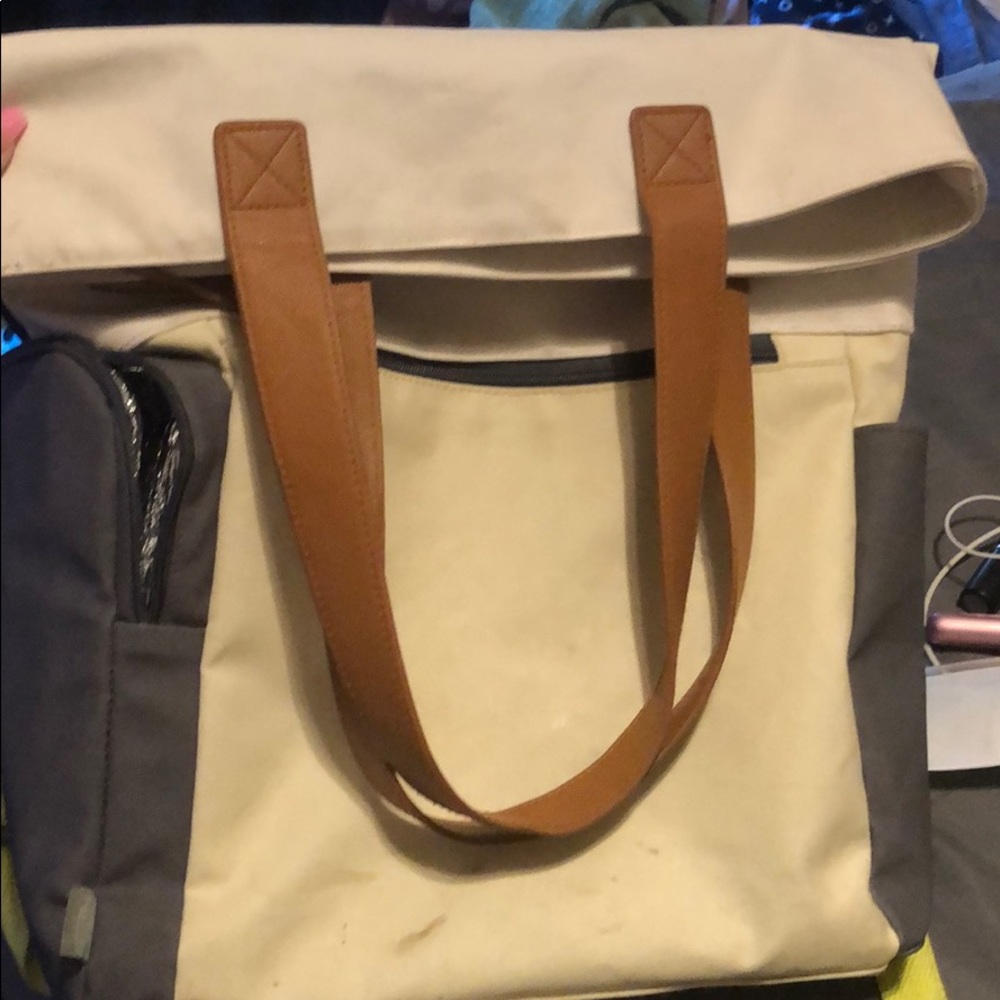 Baby bag, several compartments.